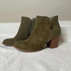 Green Ankle Boots size 6